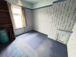 Photo 7- click for photo gallery